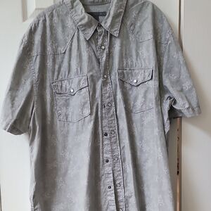 Men's Gray Short Sleeve Shirt